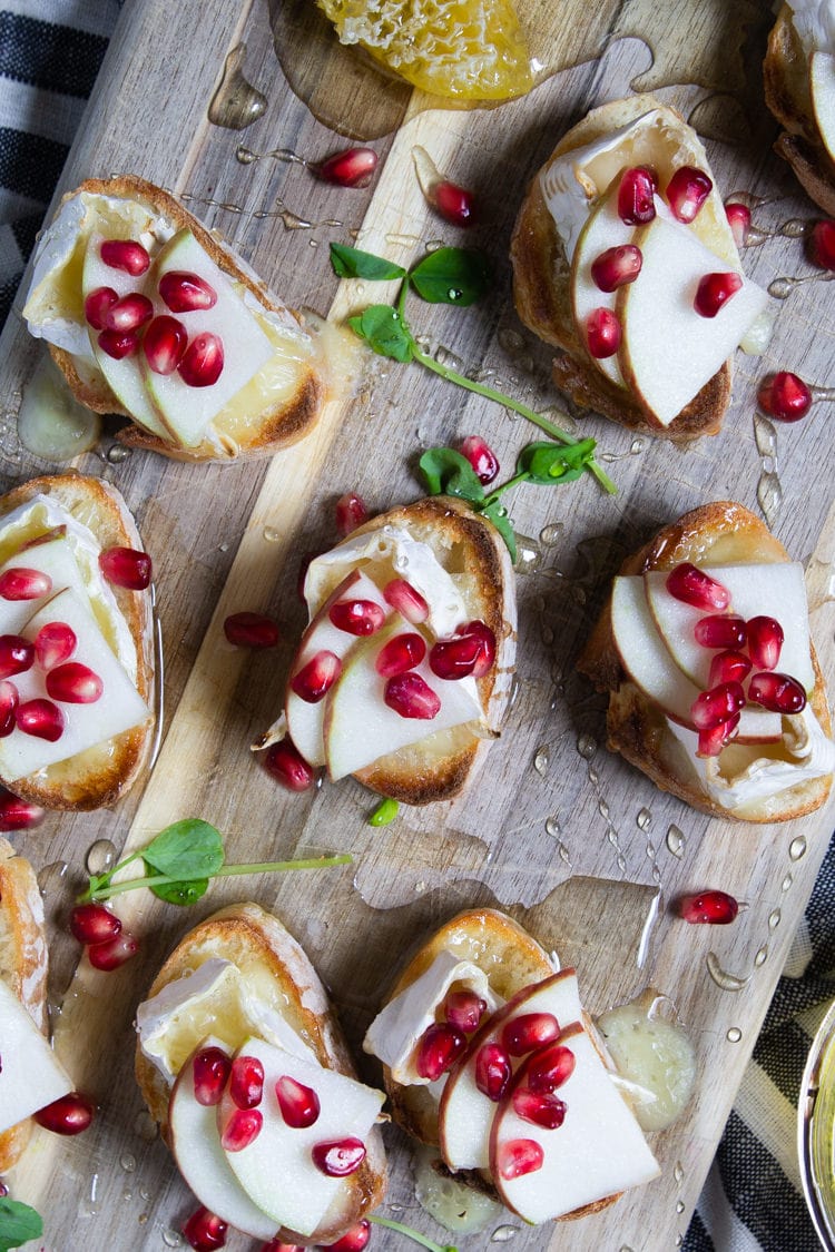 Apple Brie Crostini with Pomegranate Seeds  Midwest Foodie