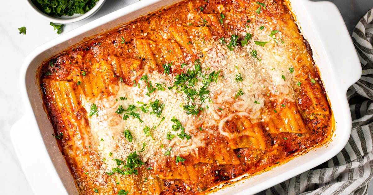 Easy Vegetarian Spinach and Cheese Manicotti Recipe - Midwest Foodie