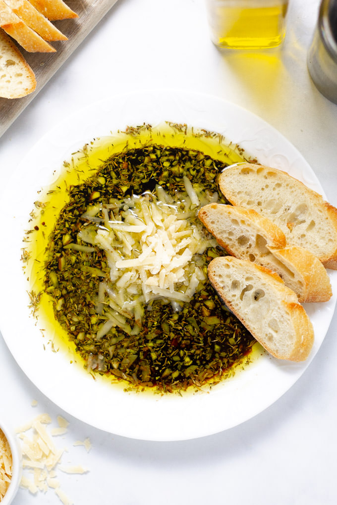 Olive Oil & Balsamic Vinegar Bread Dip | Midwest Foodie