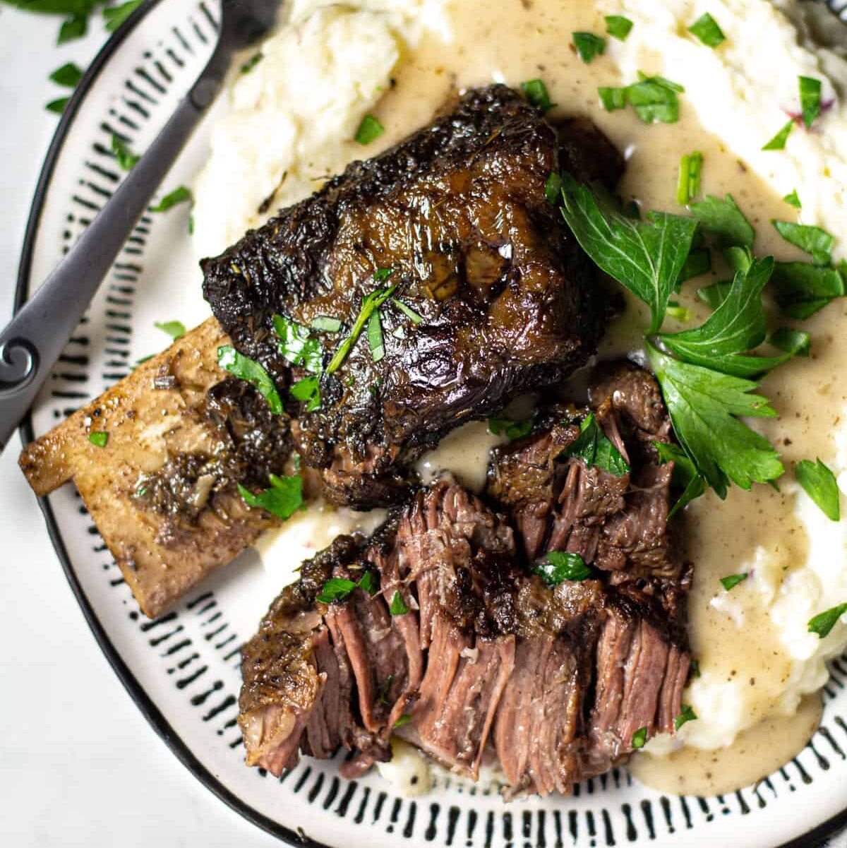 Slow Cooker Braised Beef Short Ribs Recipe