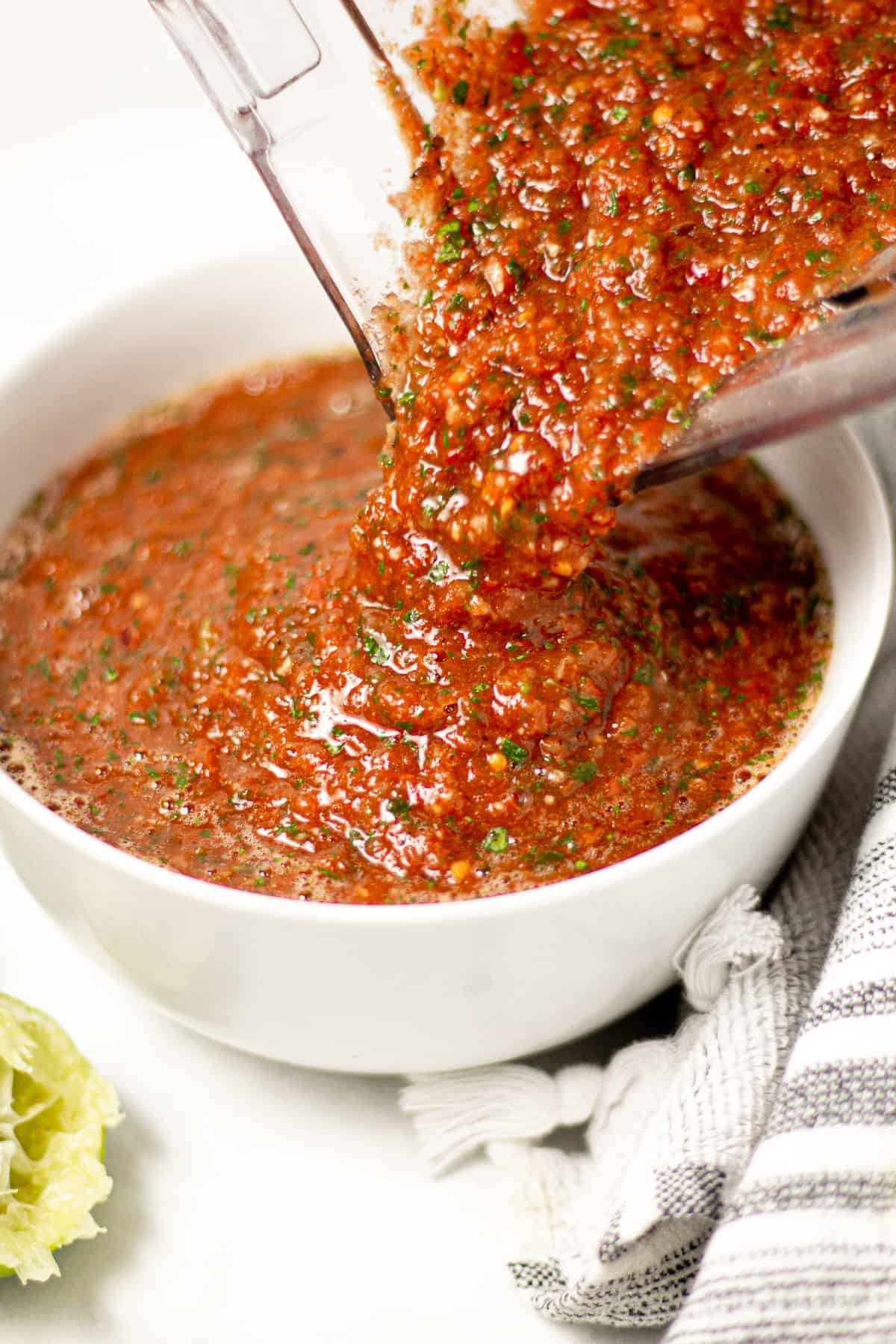 5-Minute Blender Salsa Fresca (VIDEO) - Vikalinka