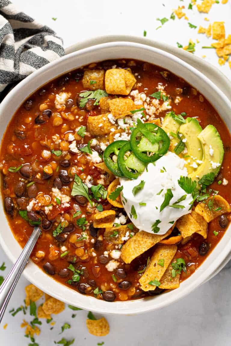 vegan-chili-recipe-with-black-beans-midwest-foodie