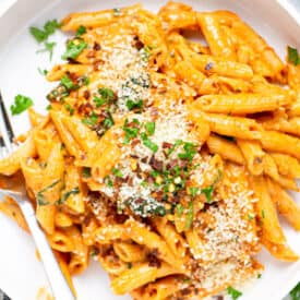 20 Minute Pasta Rosa Recipe - Midwest Foodie