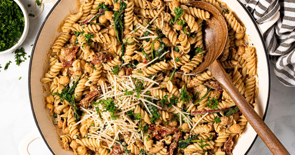 Easy Tuscan Tomato Pasta Midwest Foodie