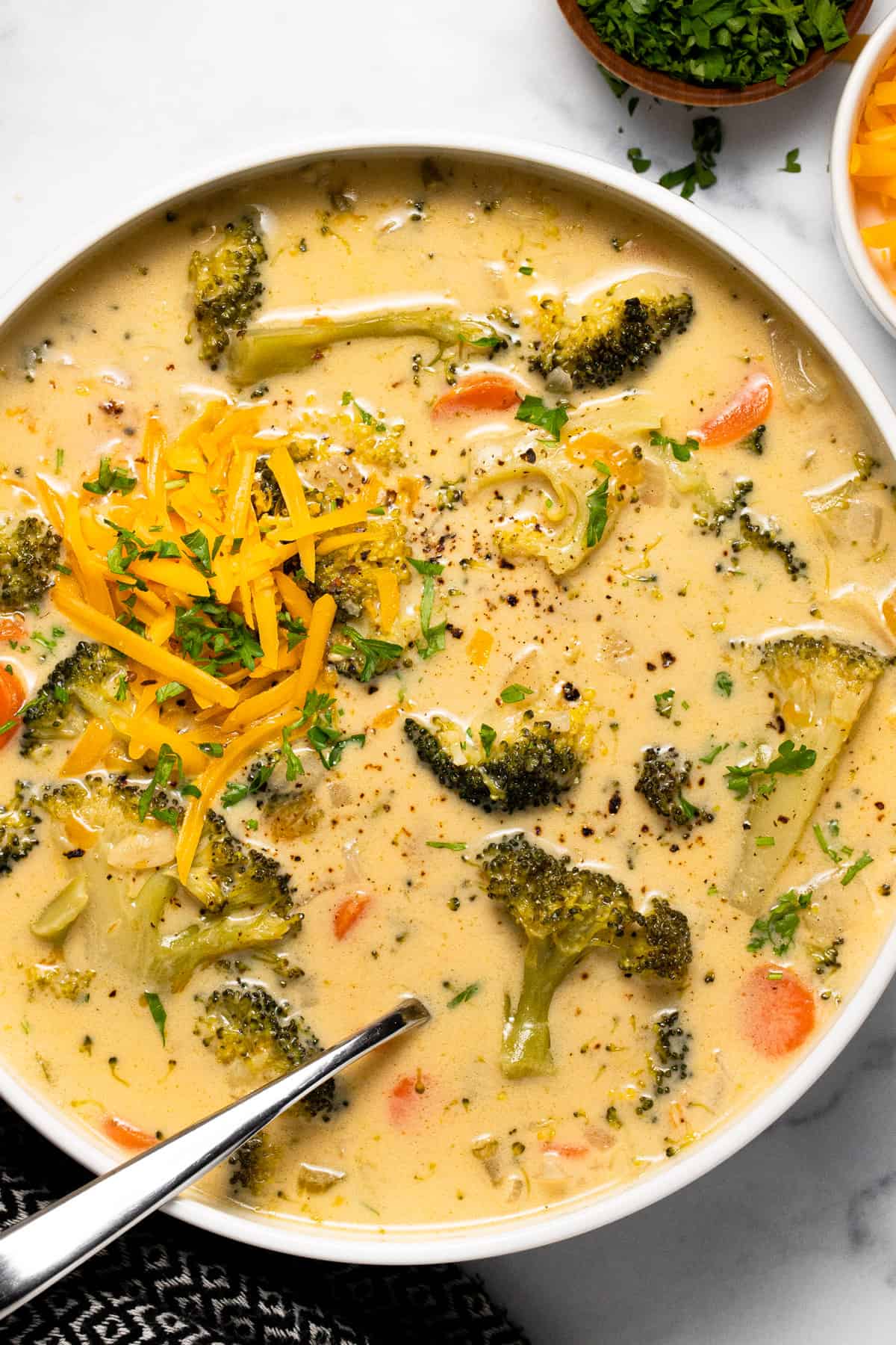 Easy Broccoli Cheese Soup - Vegetarian! - Midwest Foodie