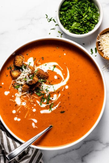 Easy Creamy Vegan Tomato Soup Recipe - Midwest Foodie