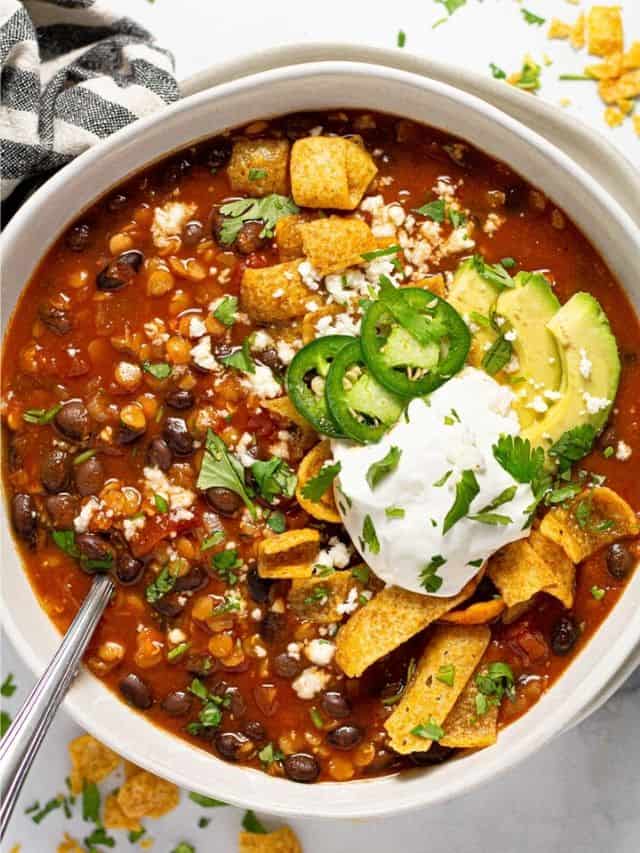 One Pot Black Bean Chili - Midwest Foodie