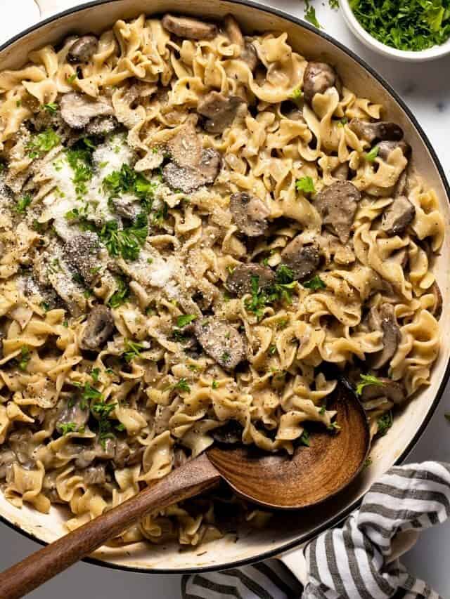 20 Minute One Pot Mushroom Stroganoff