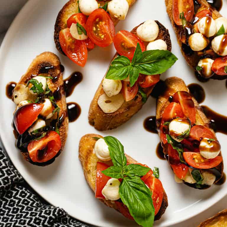 10 Minute Bruschetta with Mozzarella