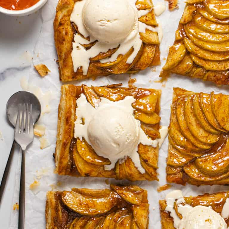 How to Make an Apple Tart on Puff Pastry