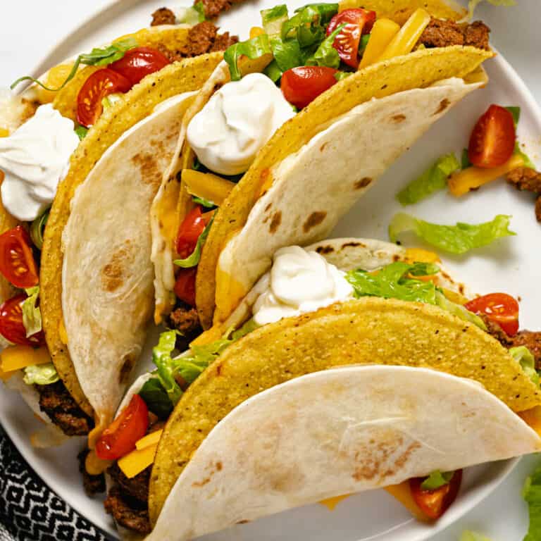 10 Minute Homemade Cheesy Gordita Crunch