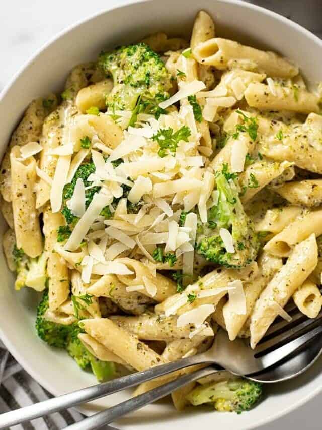 Creamy Garlic Parmesan Instant Pot Pasta