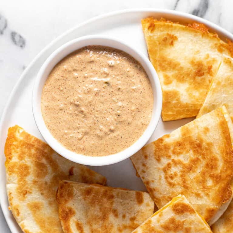 5 Minute Copycat Taco Bell Quesadilla Sauce