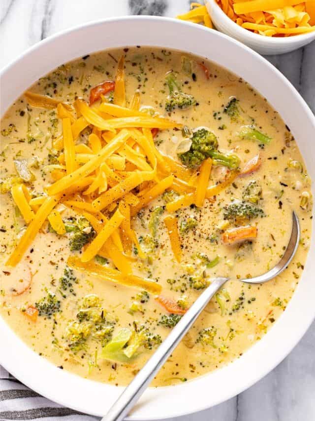 Instant Pot Broccoli Cheddar Soup