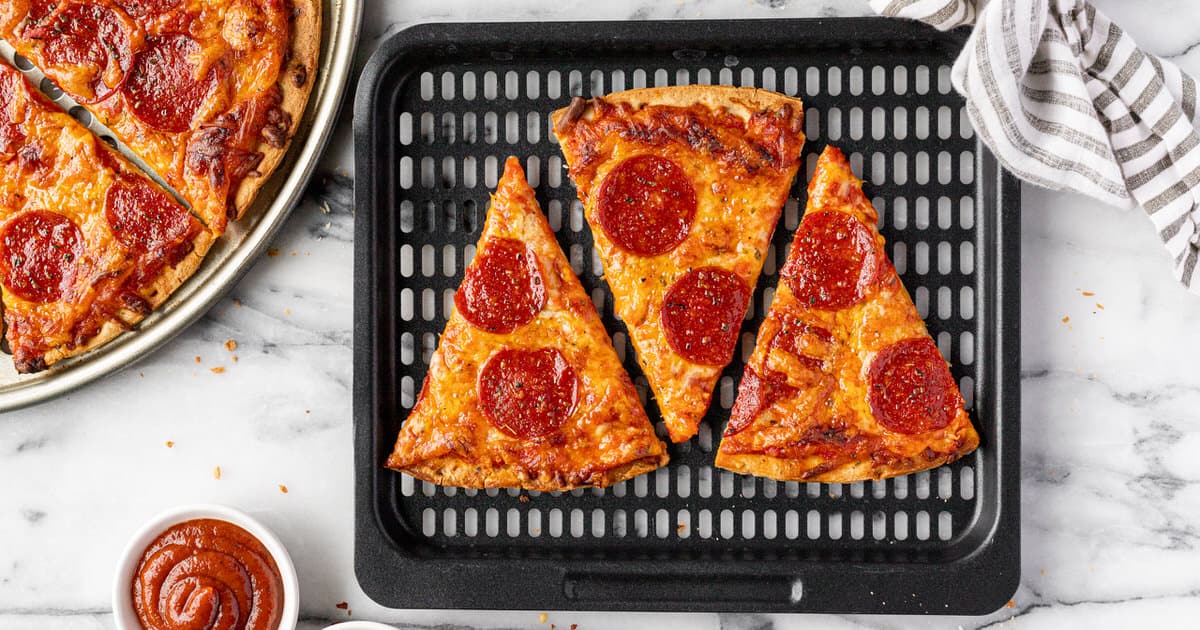 How To Reheat Pizza in the Deluxe Air Fryer 