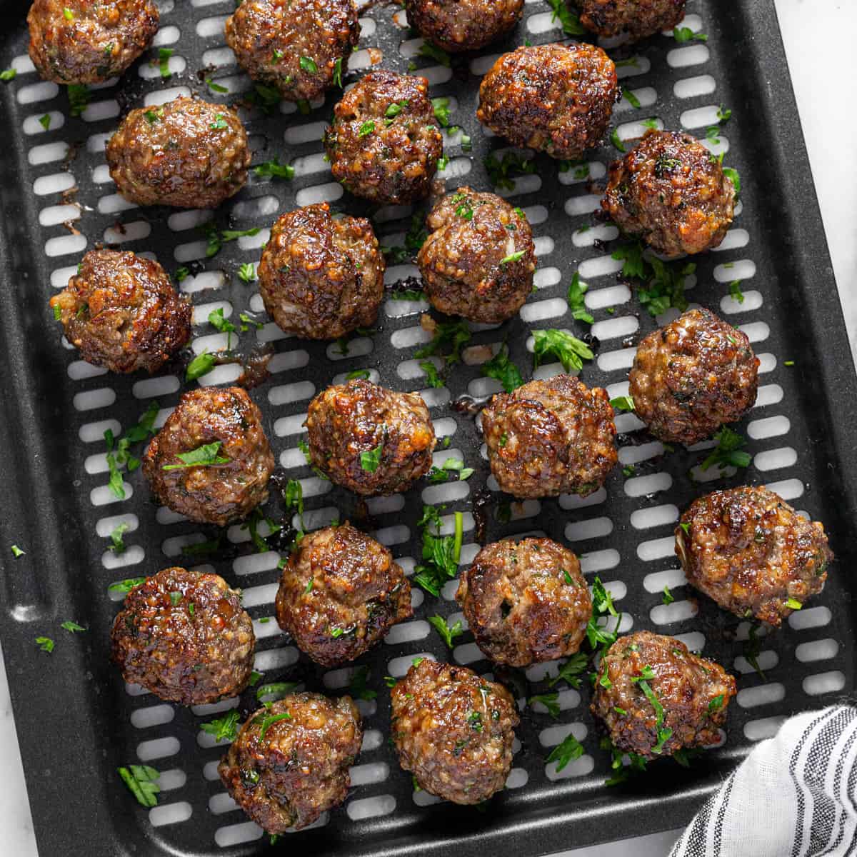 Juicy Air Fryer Meatballs in 30 Minutes