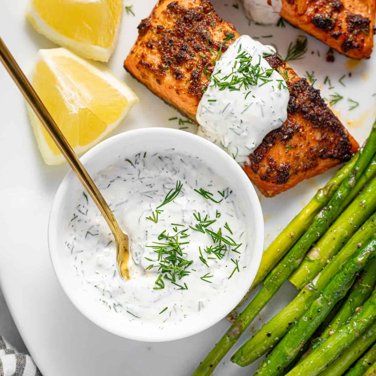 5 Minute Creamy Dill Sauce for Salmon