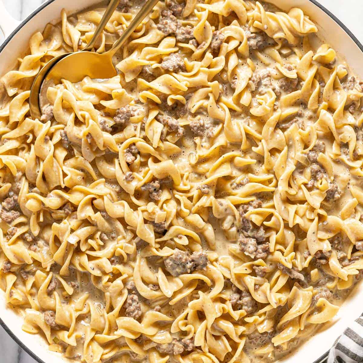 30 Minute Beef and Noodles Recipe (One Pan Dinner!)