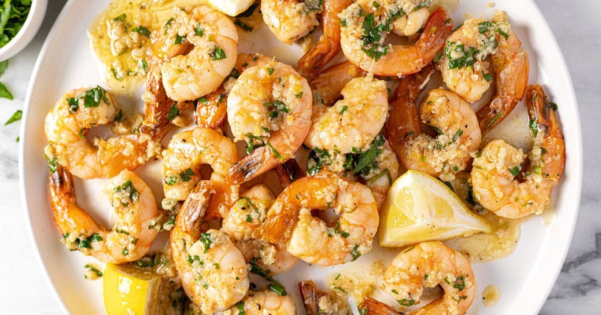 Easy 10-Minute Garlic Butter Shrimp Recipe - Midwest Foodie