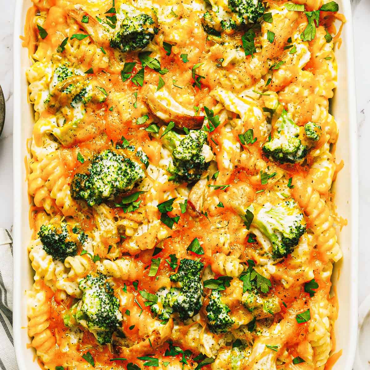 30 Minute Broccoli Cheddar Chicken Pasta Bake